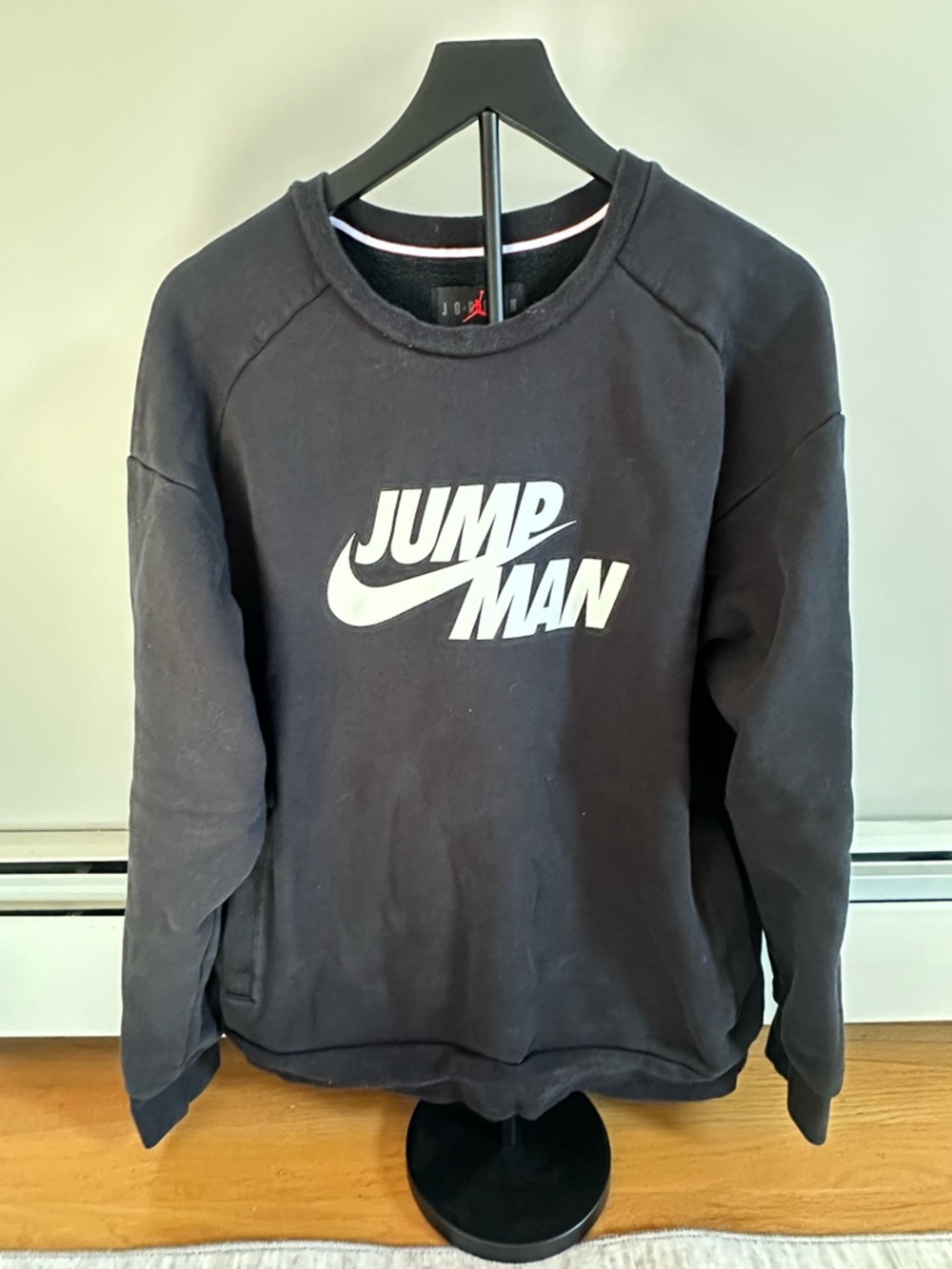 Men’s size large Jordan Black Crewneck Sweatshirt